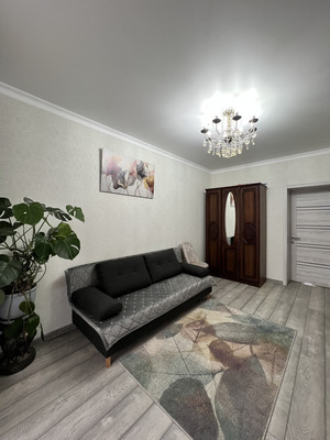 Продам двухкомнатную (2-комн.) квартиру, Тхакахова (Нарт мкр) ул, 30, Нальчик г