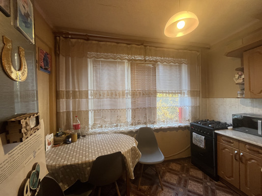 Продам двухкомнатную (2-комн.) квартиру, Луначарского ул, 147, Белореченск г