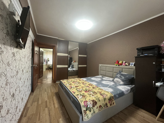 Продам двухкомнатную (2-комн.) квартиру, Луначарского ул, 147, Белореченск г