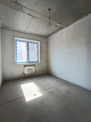 Продам трехкомнатную (3-комн.) квартиру, им. генерала Корнилова ул, 9к2, Краснодар г