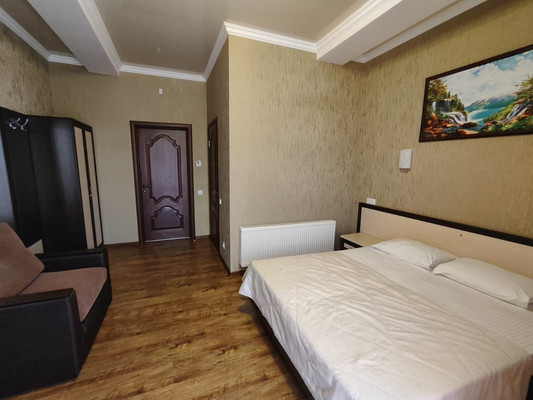 Продам гостиницу 18,9 м2, Лазурная ул, 14, Витязево с