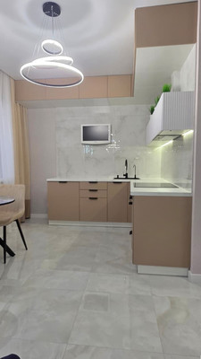 Продам трехкомнатную (3-комн.) квартиру, Конгрессная ул, 19, Краснодар г