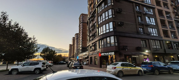 Продам трехкомнатную (3-комн.) квартиру, Конгрессная ул, 19, Краснодар г