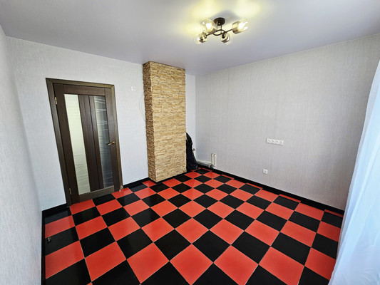 Продам однокомнатную (1-комн.) квартиру, Речная ул, 111, Батайск г