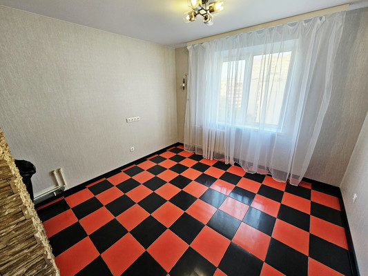 Продам однокомнатную (1-комн.) квартиру, Речная ул, 111, Батайск г