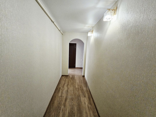 Продам однокомнатную (1-комн.) квартиру, Речная ул, 111, Батайск г