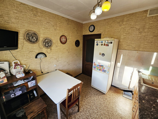 Продам трехкомнатную (3-комн.) квартиру, Немировича-Данченко ул, 76/6, Ростов-на-Дону г