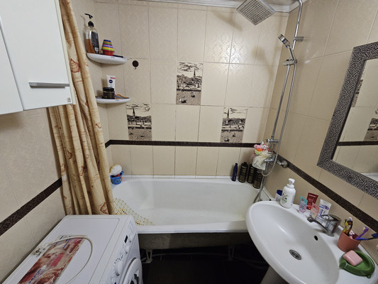 Продам трехкомнатную (3-комн.) квартиру, Немировича-Данченко ул, 76/6, Ростов-на-Дону г