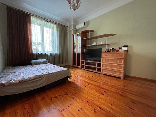 Продам двухкомнатную (2-комн.) квартиру, Мира ул, 25, Новороссийск г