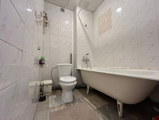 Продам двухкомнатную (2-комн.) квартиру, Мира ул, 25, Новороссийск г