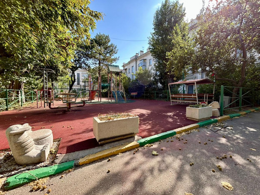 Продам двухкомнатную (2-комн.) квартиру, Мира ул, 25, Новороссийск г