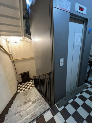 Продам многокомнатную квартиру, Невский пр-кт, 45/2, Санкт-Петербург г