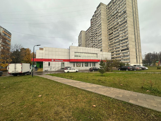 Продам трехкомнатную (3-комн.) квартиру, Полбина ул, 32, Москва г