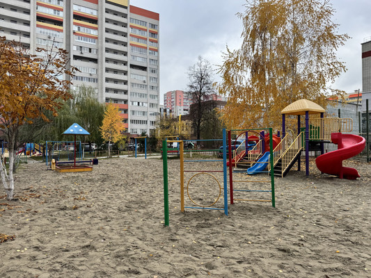 Продам двухкомнатную (2-комн.) квартиру, Красный Маяк ул, 104, Брянск г