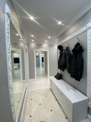 Продам трехкомнатную (3-комн.) квартиру, Мусы Джалиля ул, 15, Нижневартовск г