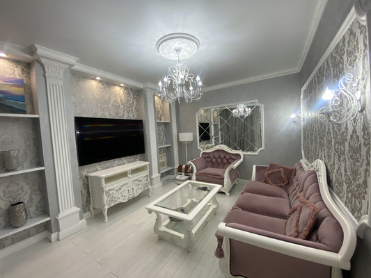 Продам трехкомнатную (3-комн.) квартиру, Мусы Джалиля ул, 15, Нижневартовск г