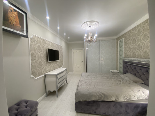 Продам трехкомнатную (3-комн.) квартиру, Мусы Джалиля ул, 15, Нижневартовск г