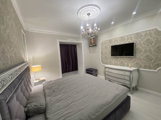 Продам трехкомнатную (3-комн.) квартиру, Мусы Джалиля ул, 15, Нижневартовск г