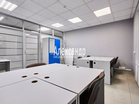 Сдам коммерческое помещение 265 м2, Потёмкинская ул, 13/48, Санкт-Петербург г