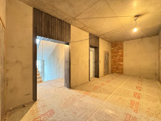 Продам трехкомнатную (3-комн.) квартиру, Горького ул, 31к1, Нальчик г