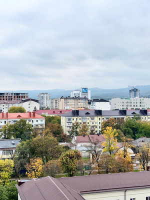 Продам трехкомнатную (3-комн.) квартиру, Горького ул, 31к1, Нальчик г