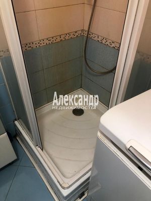 Продам двухкомнатную (2-комн.) квартиру, 2-я Комсомольская ул, 54, Санкт-Петербург г