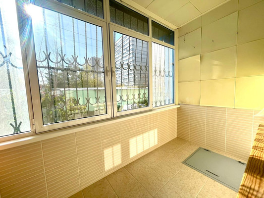 Продам однокомнатную (1-комн.) квартиру, Извилистая ул, 8, Ростов-на-Дону г