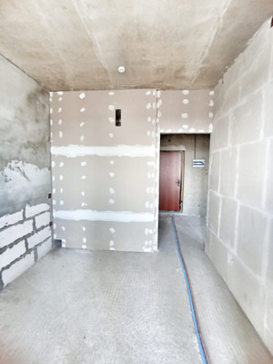 Продам однокомнатную (1-комн.) квартиру, Уральская ул, 100/5, Краснодар г