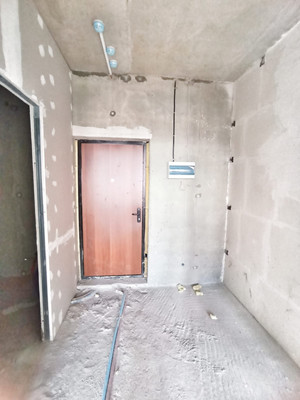 Продам однокомнатную (1-комн.) квартиру, Уральская ул, 100/5, Краснодар г