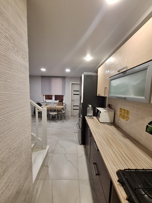 Продам однокомнатную (1-комн.) квартиру, Лучезарная ул, 1б, Волгодонск г