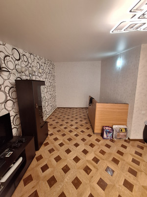 Продам однокомнатную (1-комн.) квартиру, Лучезарная ул, 1б, Волгодонск г