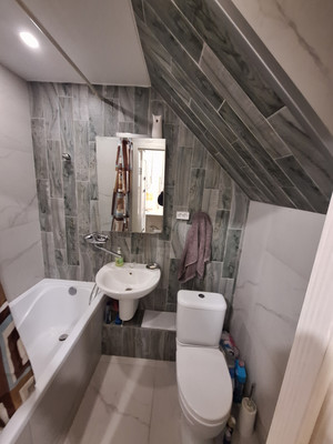 Продам однокомнатную (1-комн.) квартиру, Лучезарная ул, 1б, Волгодонск г