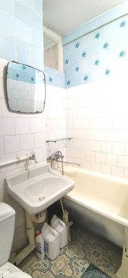 Продам двухкомнатную (2-комн.) квартиру, Домостроителей ул, 23, Воронеж г