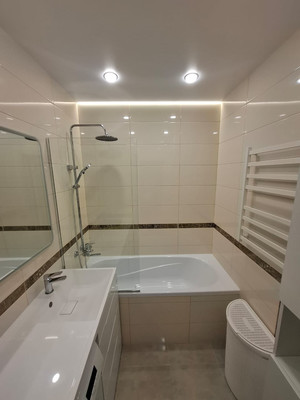 Продам двухкомнатную (2-комн.) квартиру, Еременко ул, 110/2, Ростов-на-Дону г