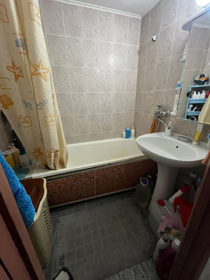 Продам трехкомнатную (3-комн.) квартиру, Жмайлова ул, 231, Ростов-на-Дону г