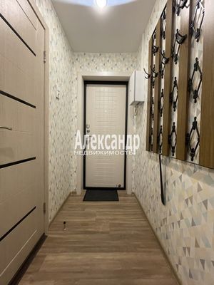 Продам однокомнатную (1-комн.) квартиру, Воскова ул, 3, Сестрорецк г