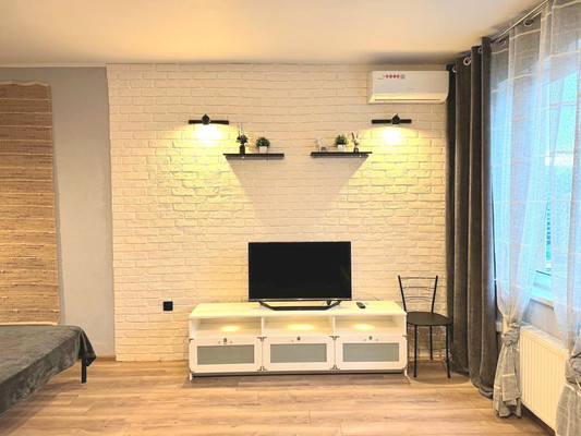 Продам однокомнатную (1-комн.) квартиру, Производственная ул, 8к2, Москва г