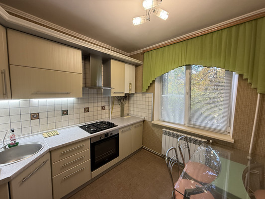 Продам однокомнатную (1-комн.) квартиру, Бела Куна ул, 15, Симферополь г