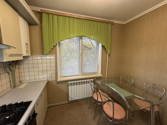 Продам однокомнатную (1-комн.) квартиру, Бела Куна ул, 15, Симферополь г