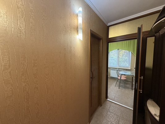 Продам однокомнатную (1-комн.) квартиру, Бела Куна ул, 15, Симферополь г