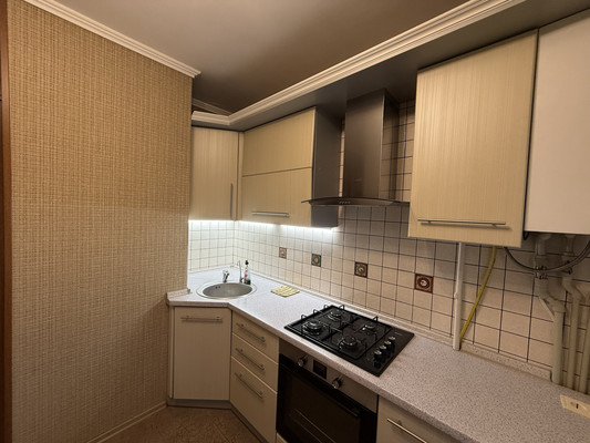 Продам однокомнатную (1-комн.) квартиру, Бела Куна ул, 15, Симферополь г