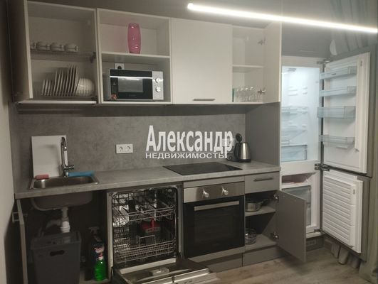 Продам двухкомнатную (2-комн.) квартиру, 5-й Предпортовый проезд, 12к1, Санкт-Петербург г