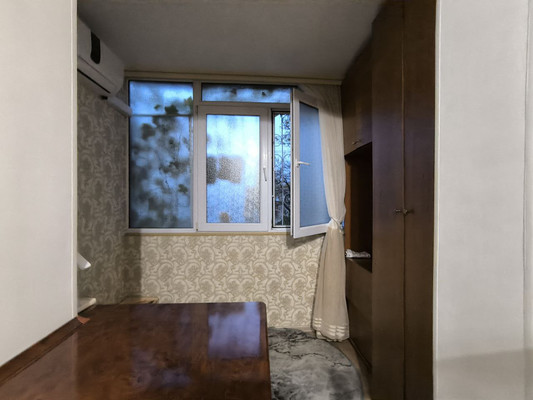 Продам трехкомнатную (3-комн.) квартиру, Балаклавская ул, 55, Симферополь г