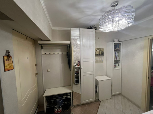 Продам двухкомнатную (2-комн.) квартиру, Кастанаевская ул, 8, Москва г