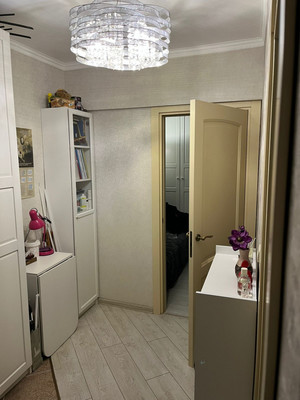 Продам двухкомнатную (2-комн.) квартиру, Кастанаевская ул, 8, Москва г