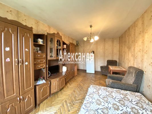 Продам комнату в 5-комн. квартире, Матроса Железняка ул, 3, Санкт-Петербург г