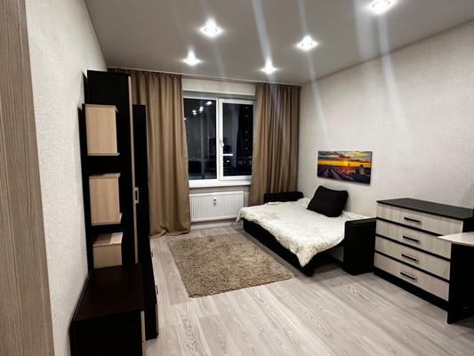 Продам однокомнатную (1-комн.) квартиру, Малиновского ул, 12/2, Всеволожск г