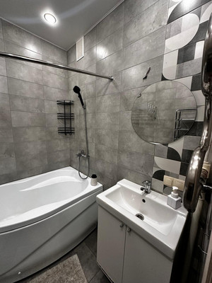 Продам однокомнатную (1-комн.) квартиру, Малиновского ул, 12/2, Всеволожск г