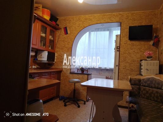 Продам трехкомнатную (3-комн.) квартиру, Петрозаводская ул, 31, Сясьстрой г