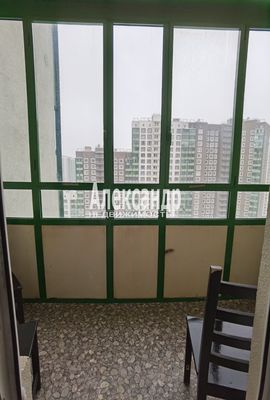 Продам двухкомнатную (2-комн.) квартиру, Петровский б-р, 11к1, Мурино п